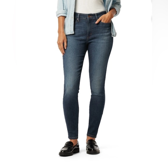 Classic Women's Skinny Jeans - Dark Blue - Picture 1 of 9